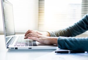 ShopifyEmail vs Mailchimp, Brevo : quelle solution emailing choisir